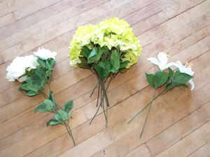diy-plastic-fantastic-03-arrange-flowers