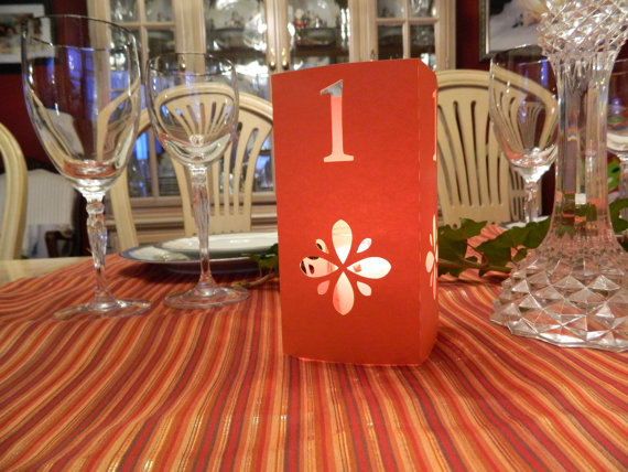 diy-wedding-table-number-ideas-lanterns