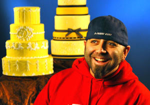 ‘Ace of Cakes’ Star Duff Goldman gives sweet offer to lesbian couple denied service