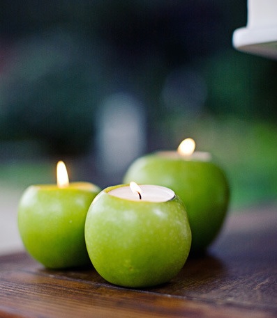 gay-fall-wedding-apple-candles