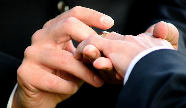 gay-wedding-grooming-manicures