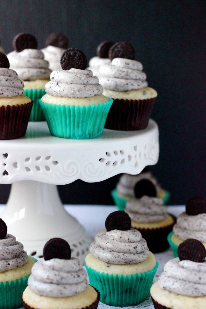 gay-wedding-planning-cookies-and-cream-cupcakes