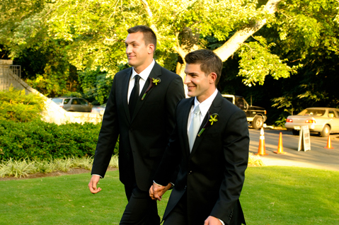 gay-wedding-trends-jonathan-and-steve-ceremony