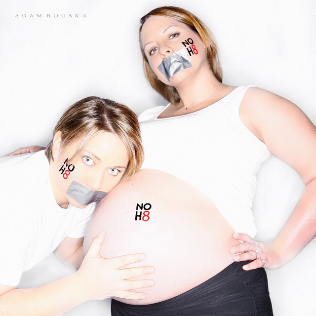 pregnant-with-twins-no-h8