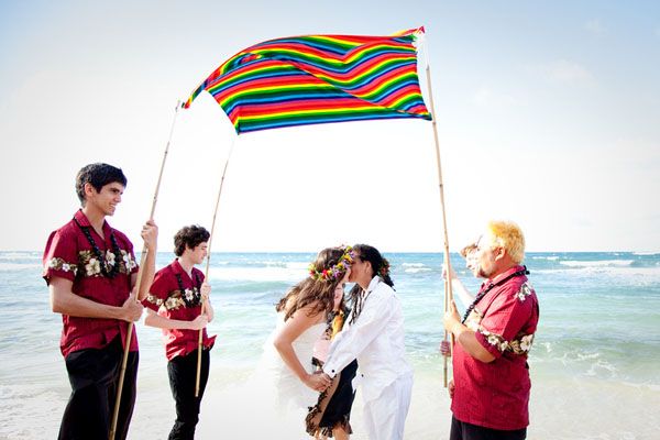 real-gay-weddings-chuppah-inspiration-hawaiian