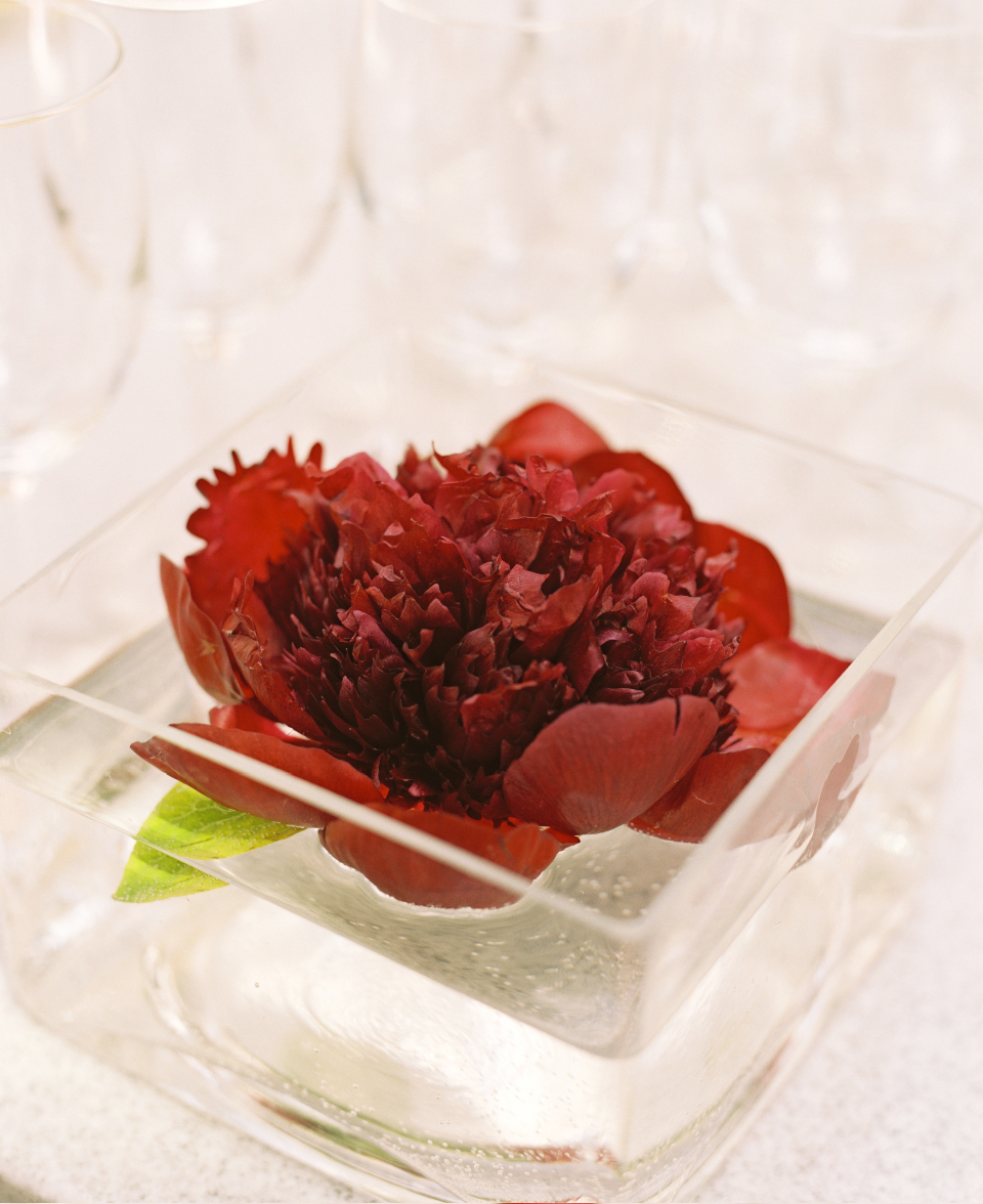 semi-custom-made-wedding-flowers-table-centerpiece