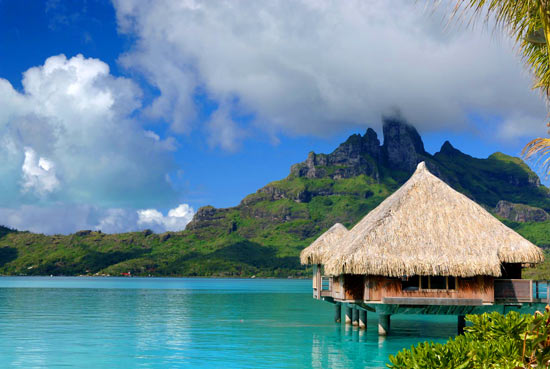 St. Regis Bora Bora Offers Designer Gowns in Destination Wedding Package