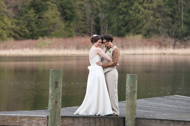 tammy-swales-studio-heather-robbie-nature-lesbian-wedding-outdoors-green-brown-lake-love